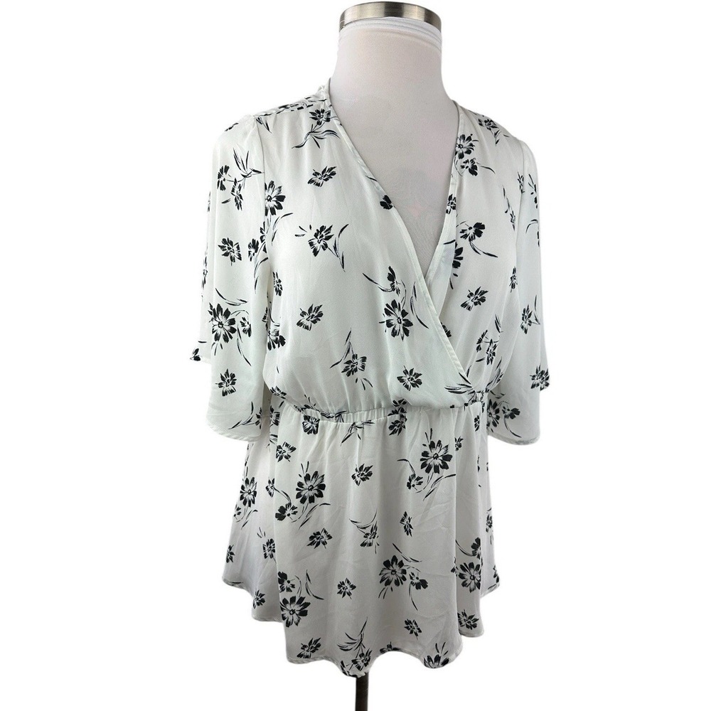 NWT Torrid Floral Georgette Flutter Sleeve Surplice Blouse Sheer Plus Size 1X - Picture 10 of 14